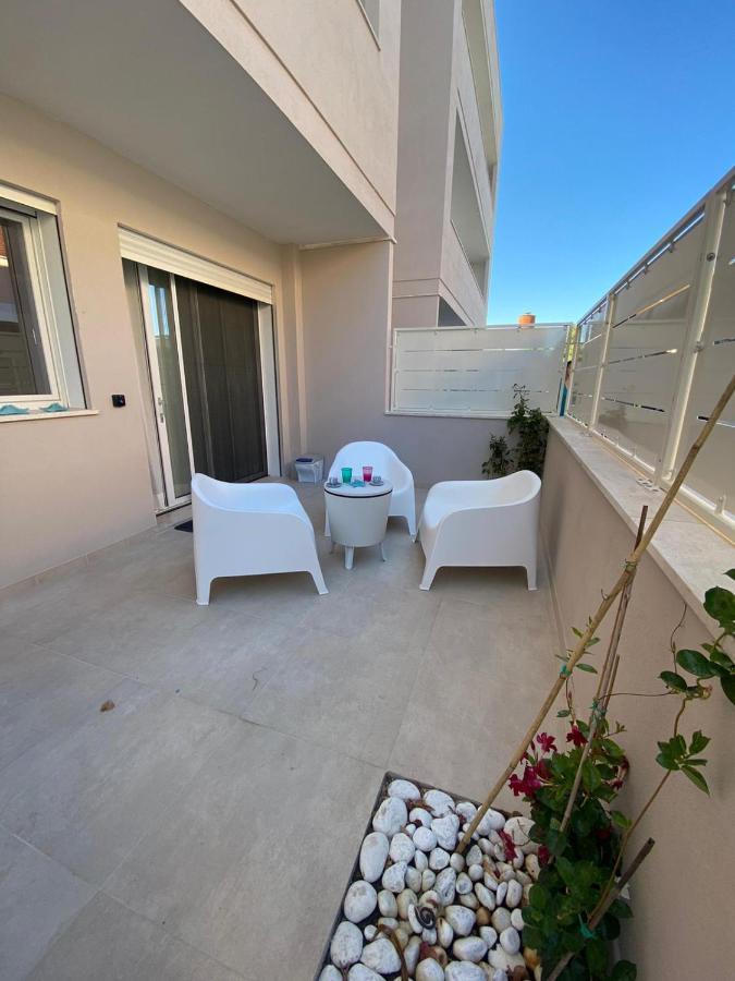 Torregrande Apartments Торе Гранде Екстериор снимка
