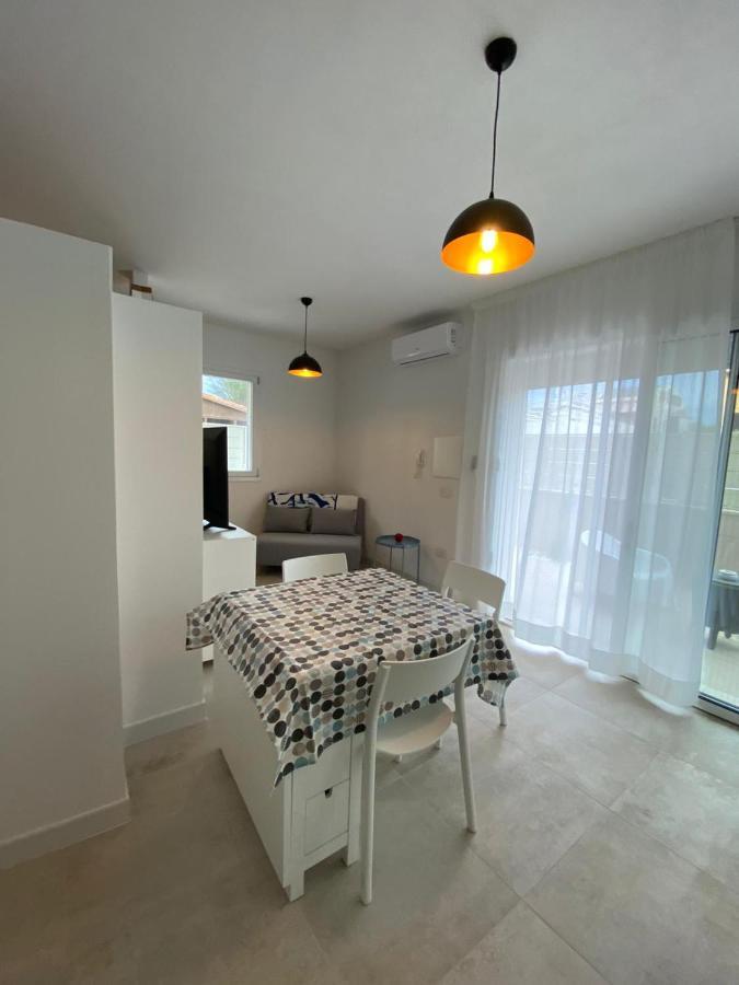 Torregrande Apartments Торе Гранде Екстериор снимка